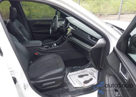 2025 Jeep Grand Cherokee Altitude X 4X4 z USA, uszkodzony, nr VIN 1C4RJHAG1SC291527